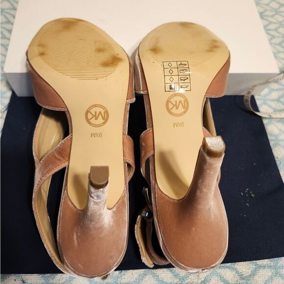 Michael Kors MK "Becky" Lt. Pink Velvet Slingback Heeled Sandals Sz.9.5 Ret $169 - Picture 8 of 9